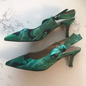 Tropical palm resort short heels 8